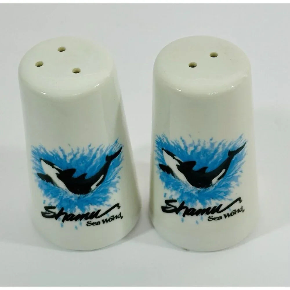 Sea World Amusement Park Shamu Killer Whale Salt & Pepper Shakers Ceramic Vtg - Picture 3 of 8